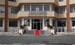 العمل تطلق القروض الميسرة لثلاث فئات